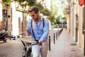 man being clingy texting his girlfriend