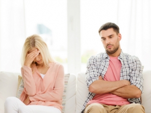 couple not good at effective communication